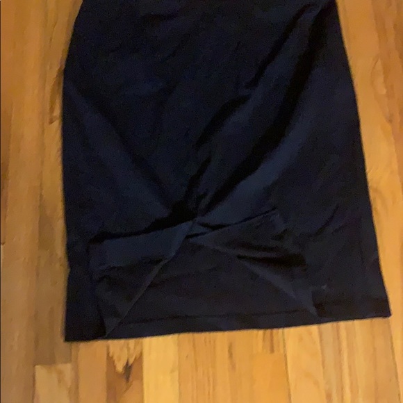 Navy blue skirt - Picture 2 of 2